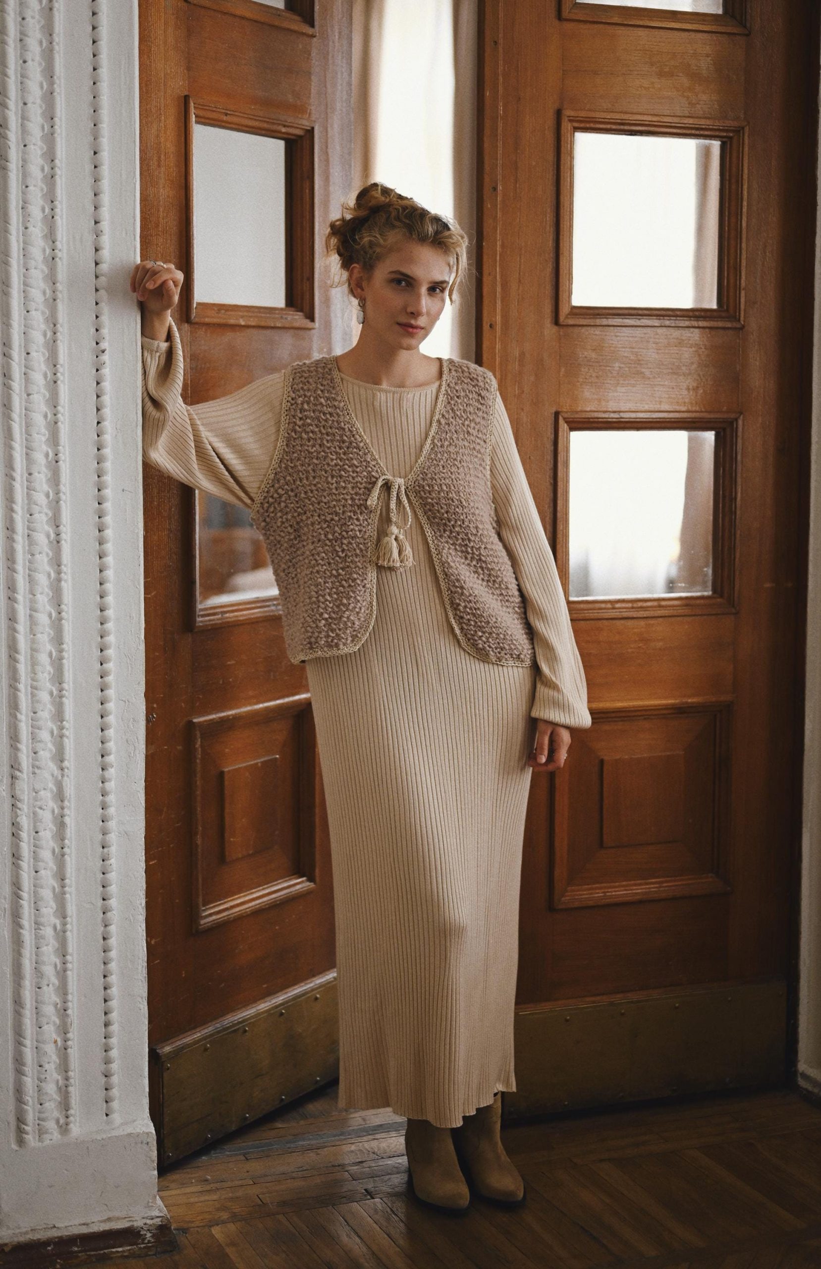 Handmade Alpaca Merino Wool Knit Vest: Ivory Sleeveless Gilet