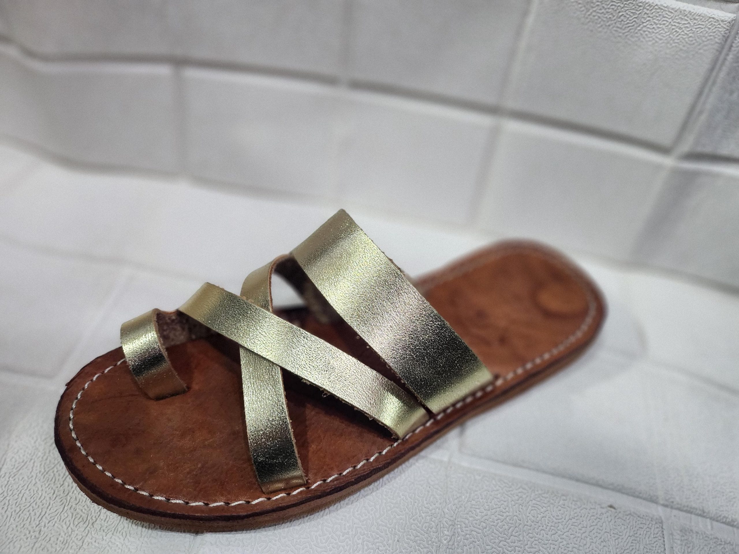 Gold Leather Moroccan Sandals For Women – Handmade Crisscross Flat Summer Shoes – Toe Ring Boho Slip-ons – Metallic Comfy Flats –