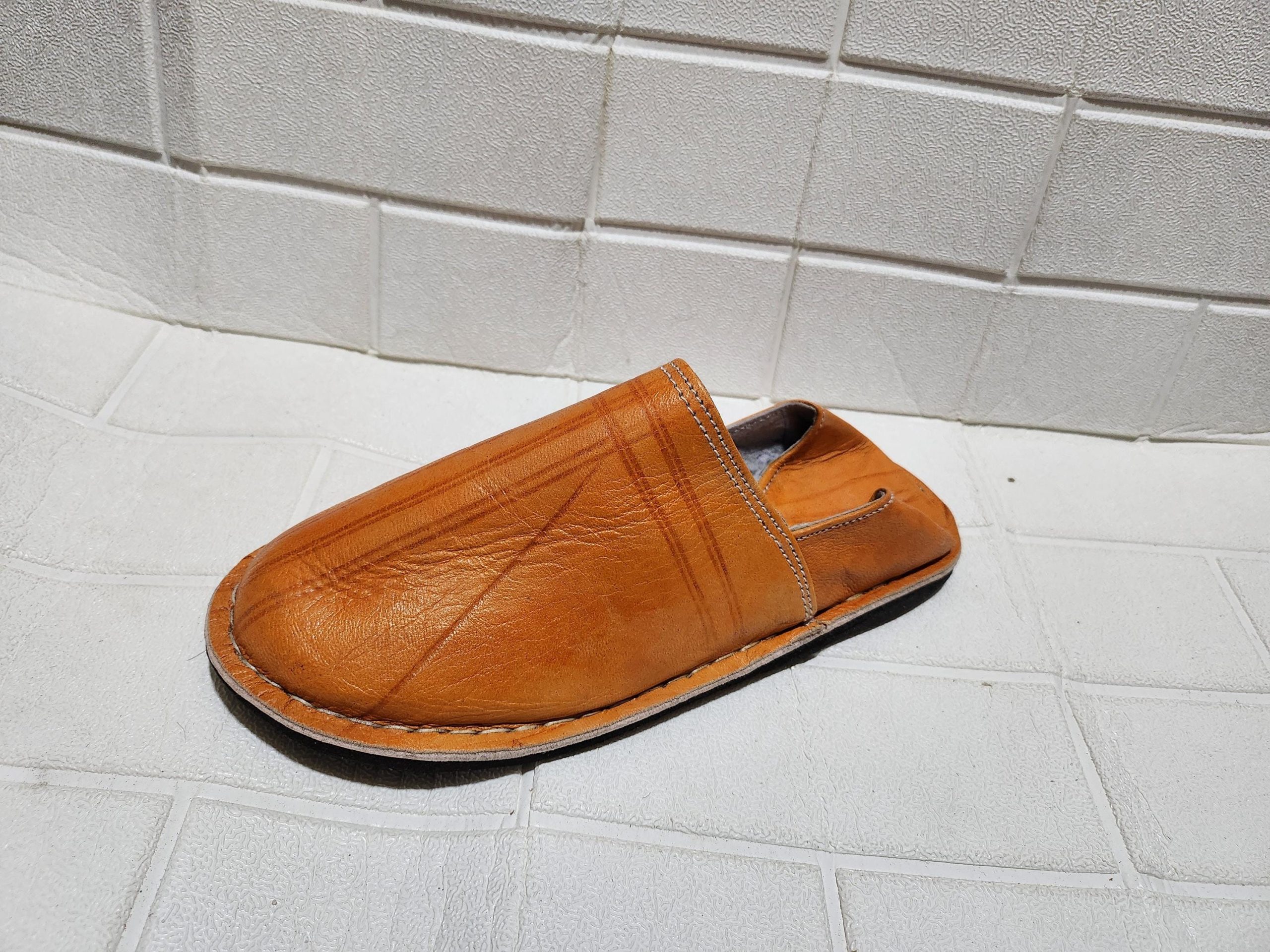 Handmade Moroccan Leather Babouche Slippers – Traditional Artisan House Shoes – Natural Orange Mule Flats – Soft Sole Indoor Shoes For Men
