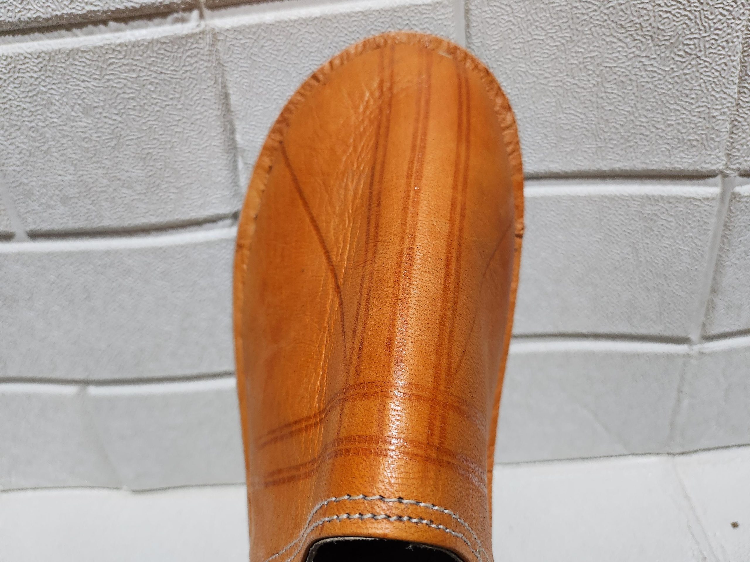 Handmade Moroccan Leather Babouche Slippers – Traditional Artisan House Shoes – Natural Orange Mule Flats – Soft Sole Indoor Shoes For Men