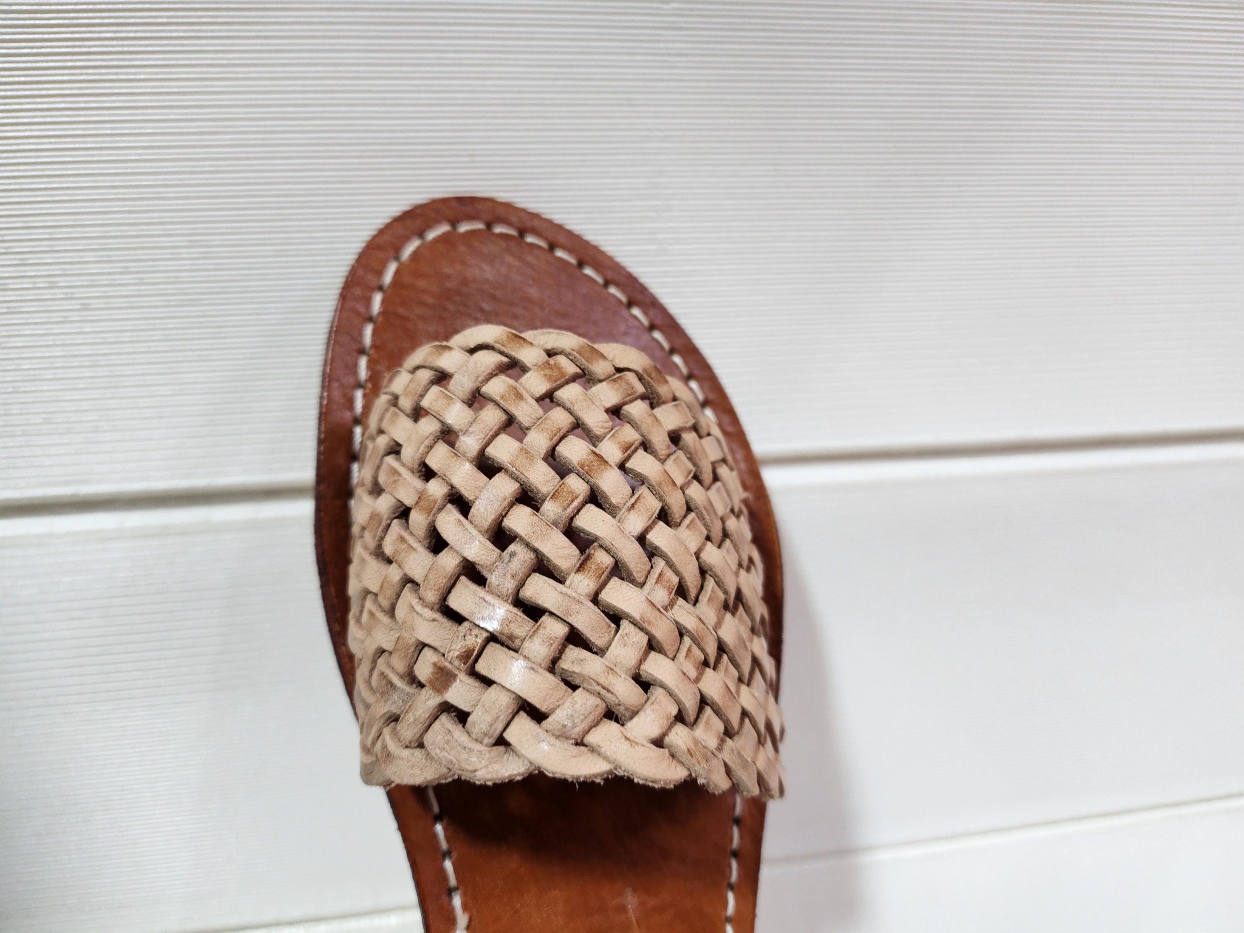 Handmade Moroccan Braided Leather Sandals For Women – Natural Woven Flat Slides – Artisan Marrakech Shoes – Summer Boho Slip-on Flats