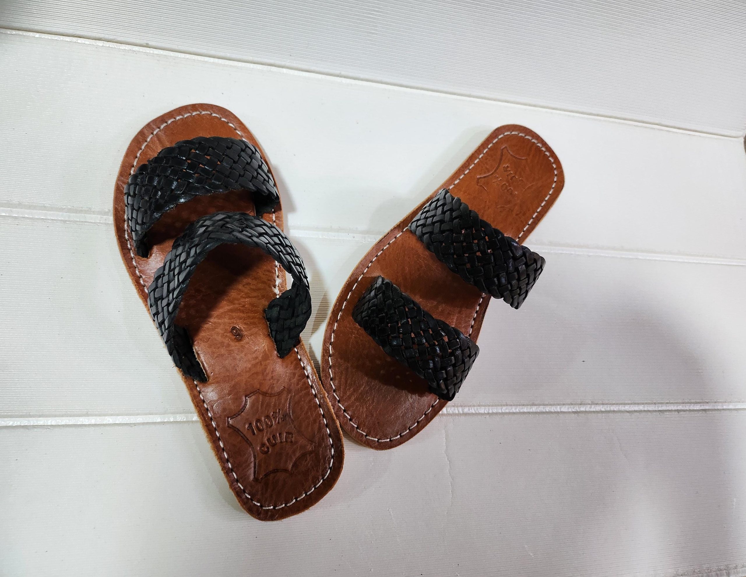 Handmade Moroccan Black Leather Sandals – Woven Double Strap Slides – Women’s Flat Summer Slippers – Boho Artisan Footwear – Open Toe Shoes